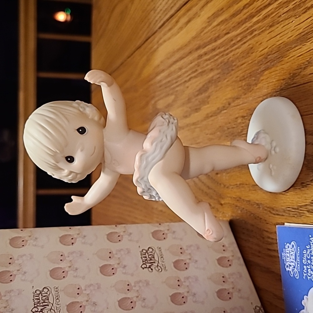 Precious Moments The Lord Turned My Life Around Figurine
